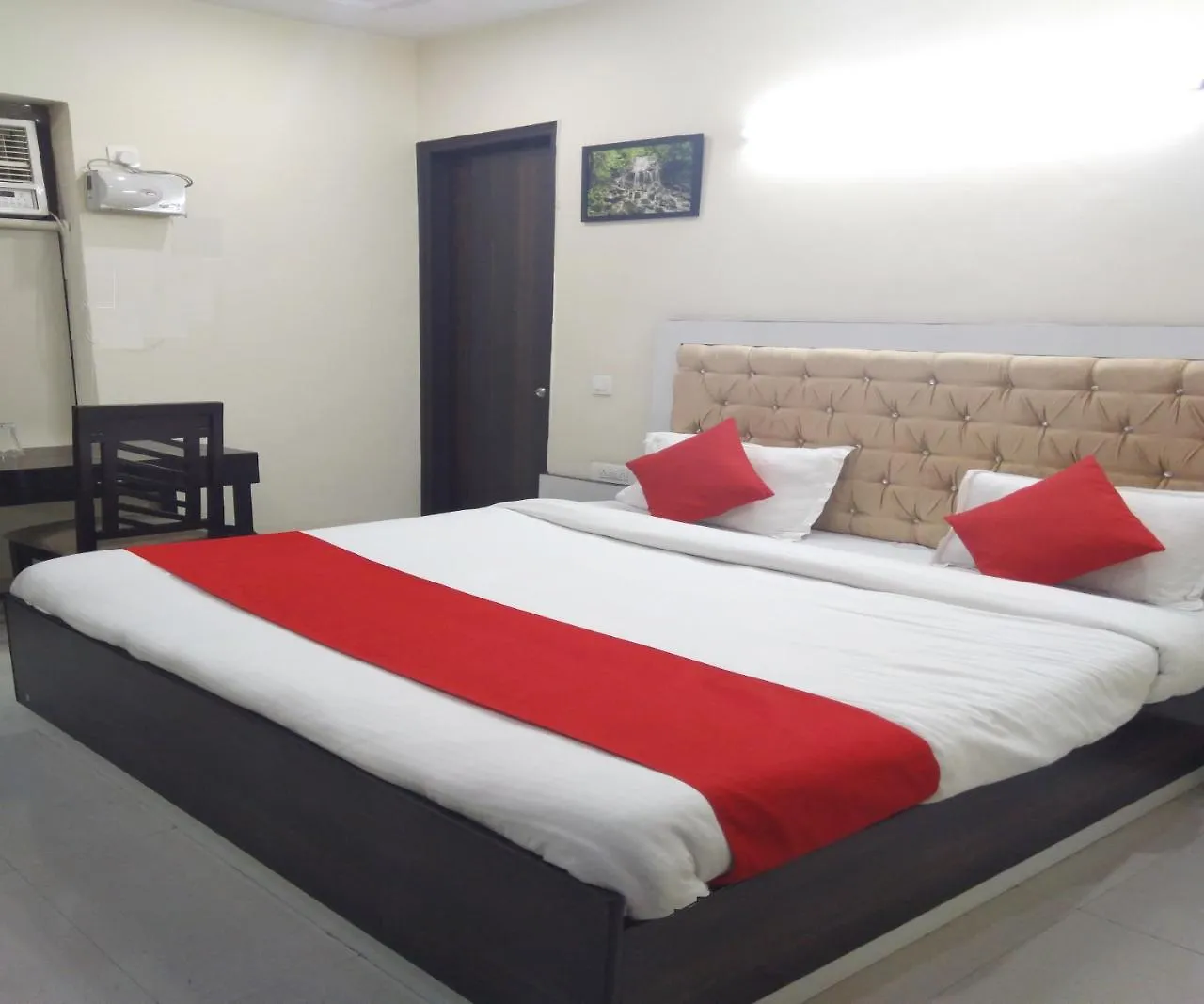 Niketan Medanta Rooms Gurgaon Guest house